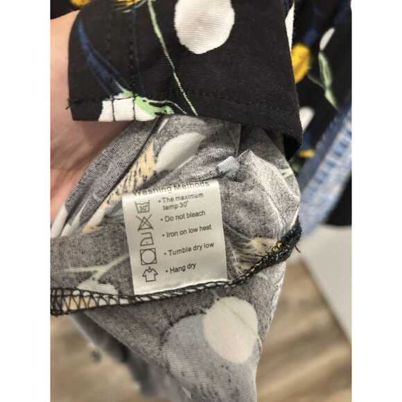 Simiar Fariry Women’s Size Medium Knit Tulip Floral Black Multicolor Midi Dress - Picture 4 of 9